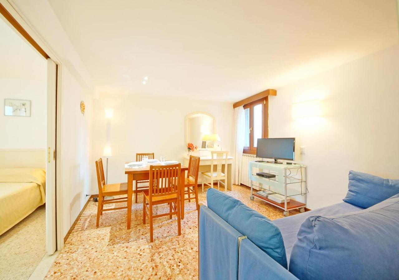 Dolcevita Apartments N 465 Biennale Venesia Bagian luar foto
