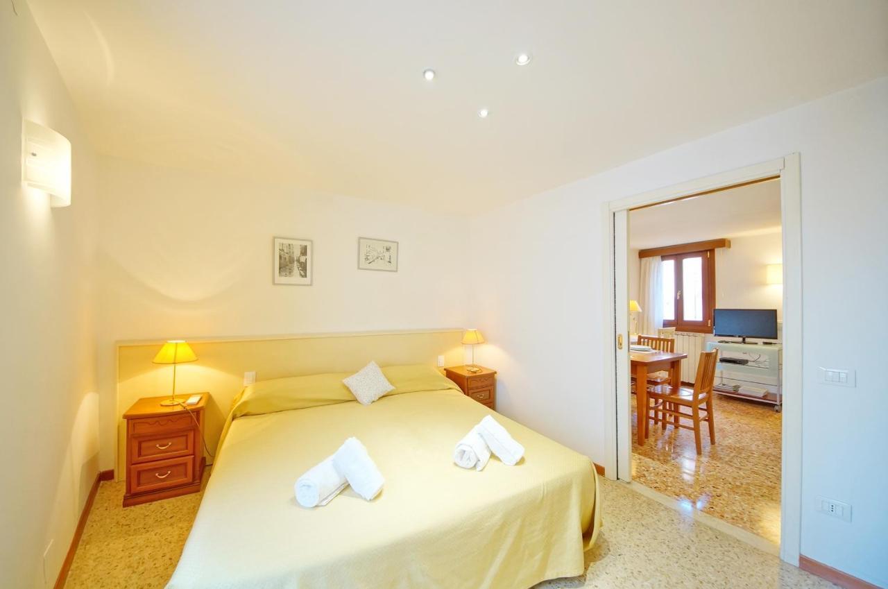 Dolcevita Apartments N 465 Biennale Venesia Bagian luar foto
